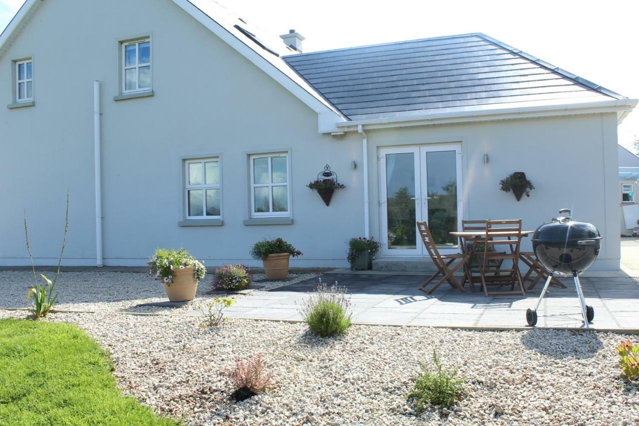 Bunlin Heights Self Catering Studio Milford Exterior photo