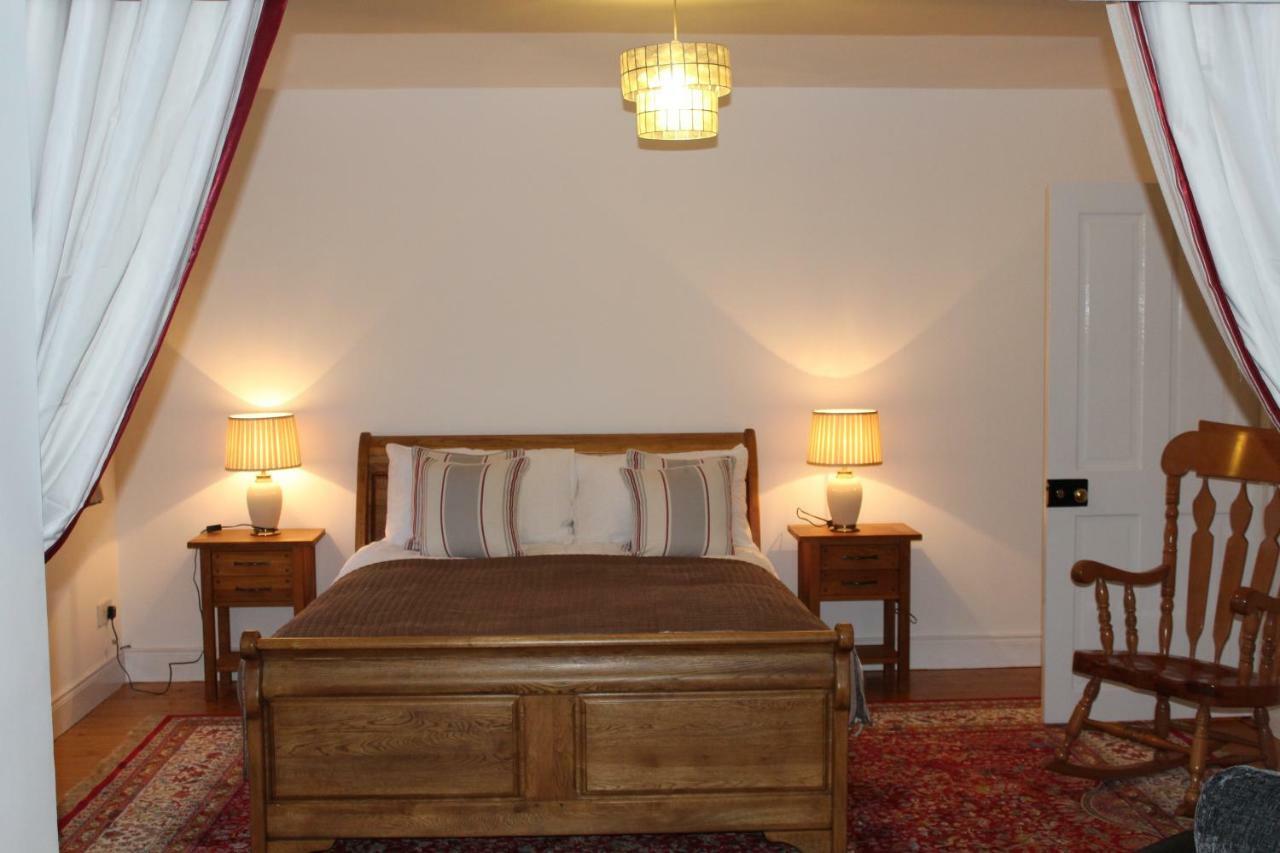 Bunlin Heights Self Catering Studio Milford Exterior photo